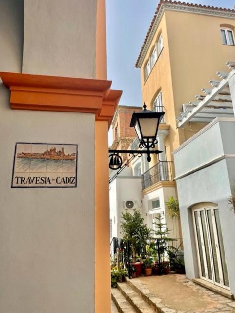 Gatu Sherry, Junto Puerto Deportivo Y Playa " Preferente Mayores De 25 Anos Y Familias " El Puerto de Santa María Kültér fotó